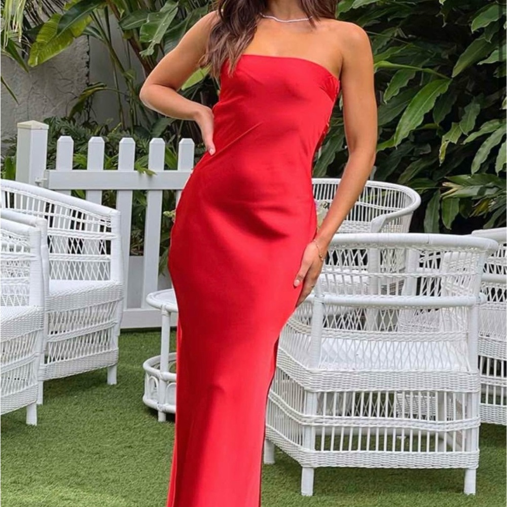 Beginning Boutique Cassander Red Strapless Maxi Dress Sz 4 EUC LIKE NEW!! - Picture 4 of 9